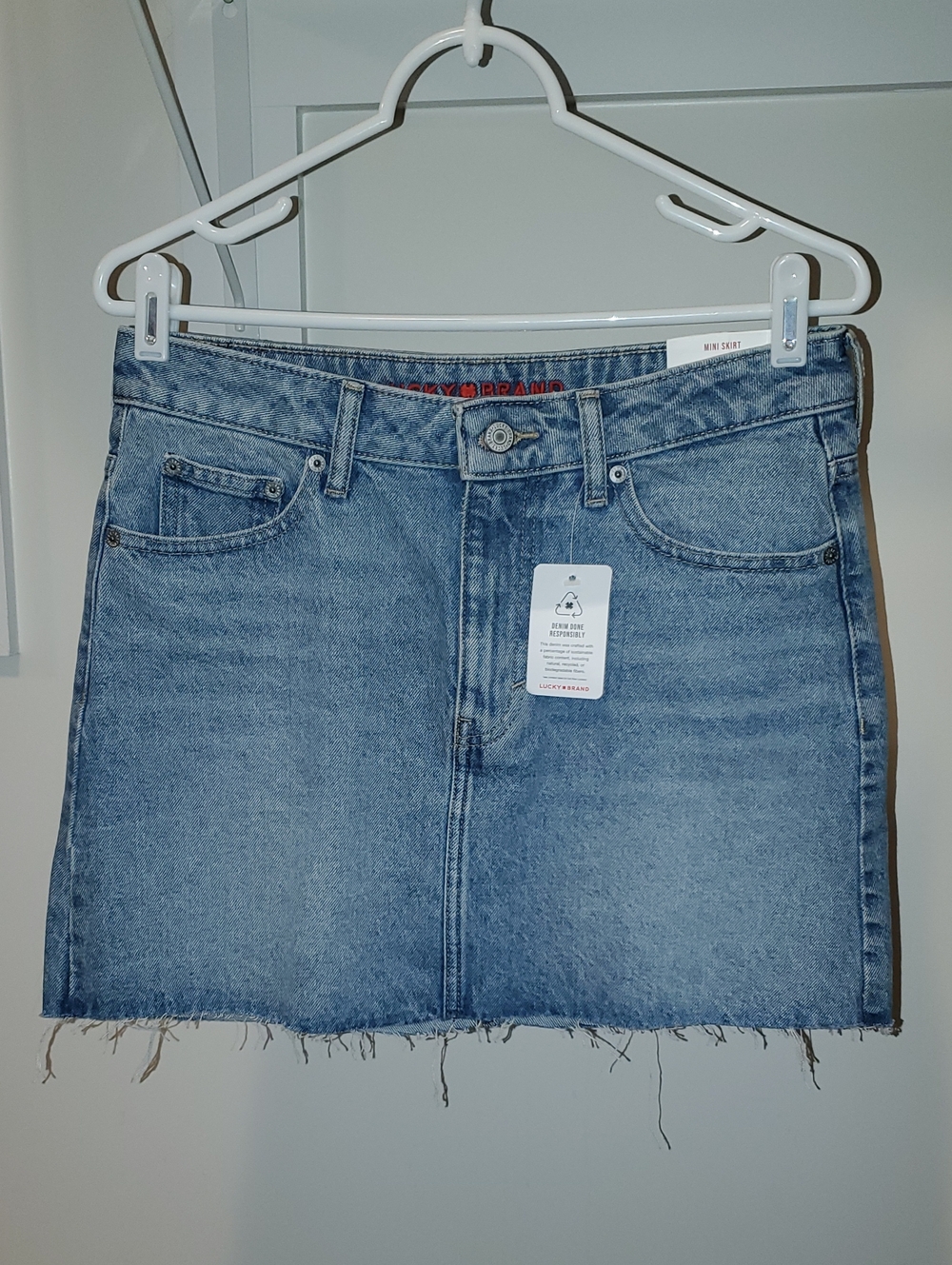 Lucky Brand Light Blue Denim Mini Skirt - 5-Pocket Raw Hem Sz 2 26